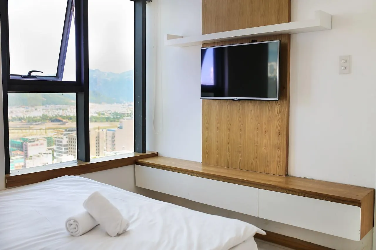 Hotel apartamentowy Gold Ocean Apartment Nha Trang